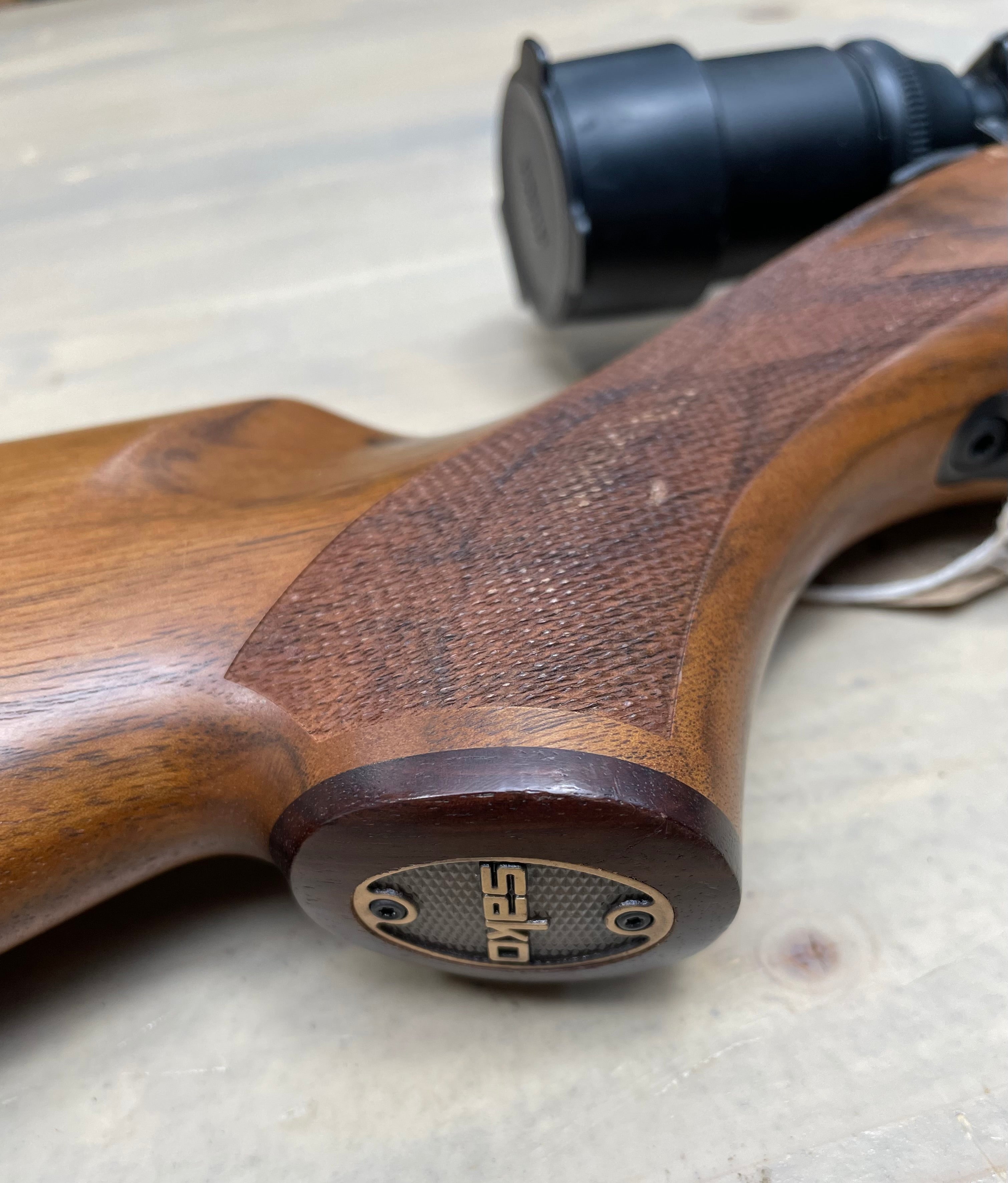 Sako 85 S .243 Win Bolt Action Rifle with Nikon Monarch 4-16x42 Scope