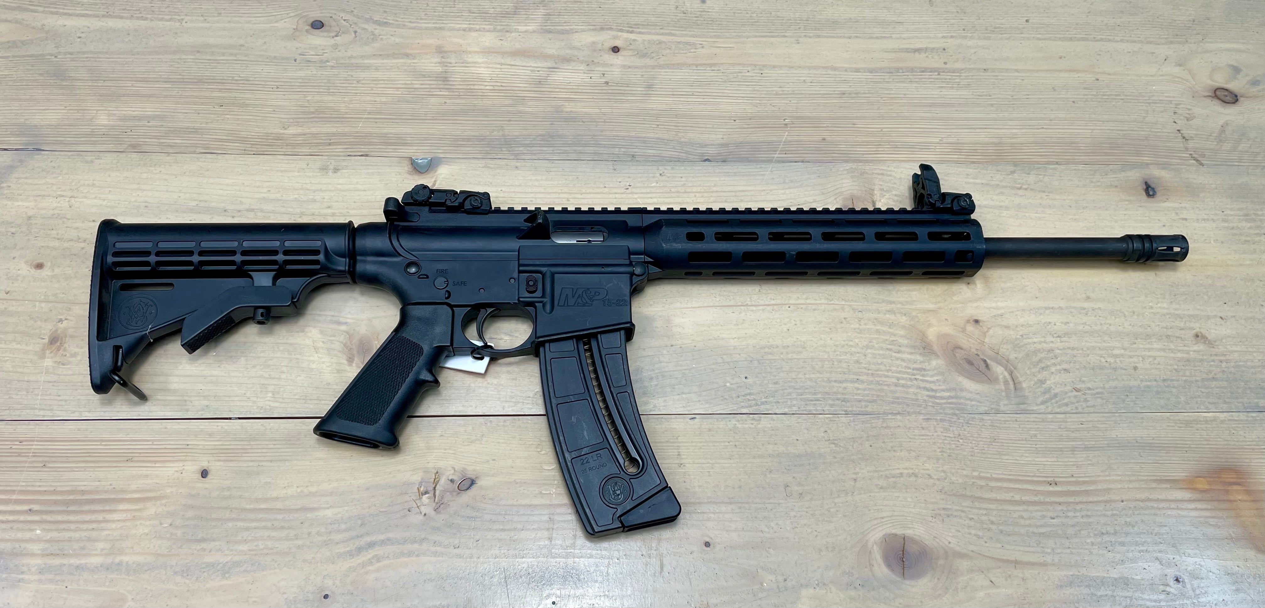 Smith & Wesson M&P 15-22 .22 LR