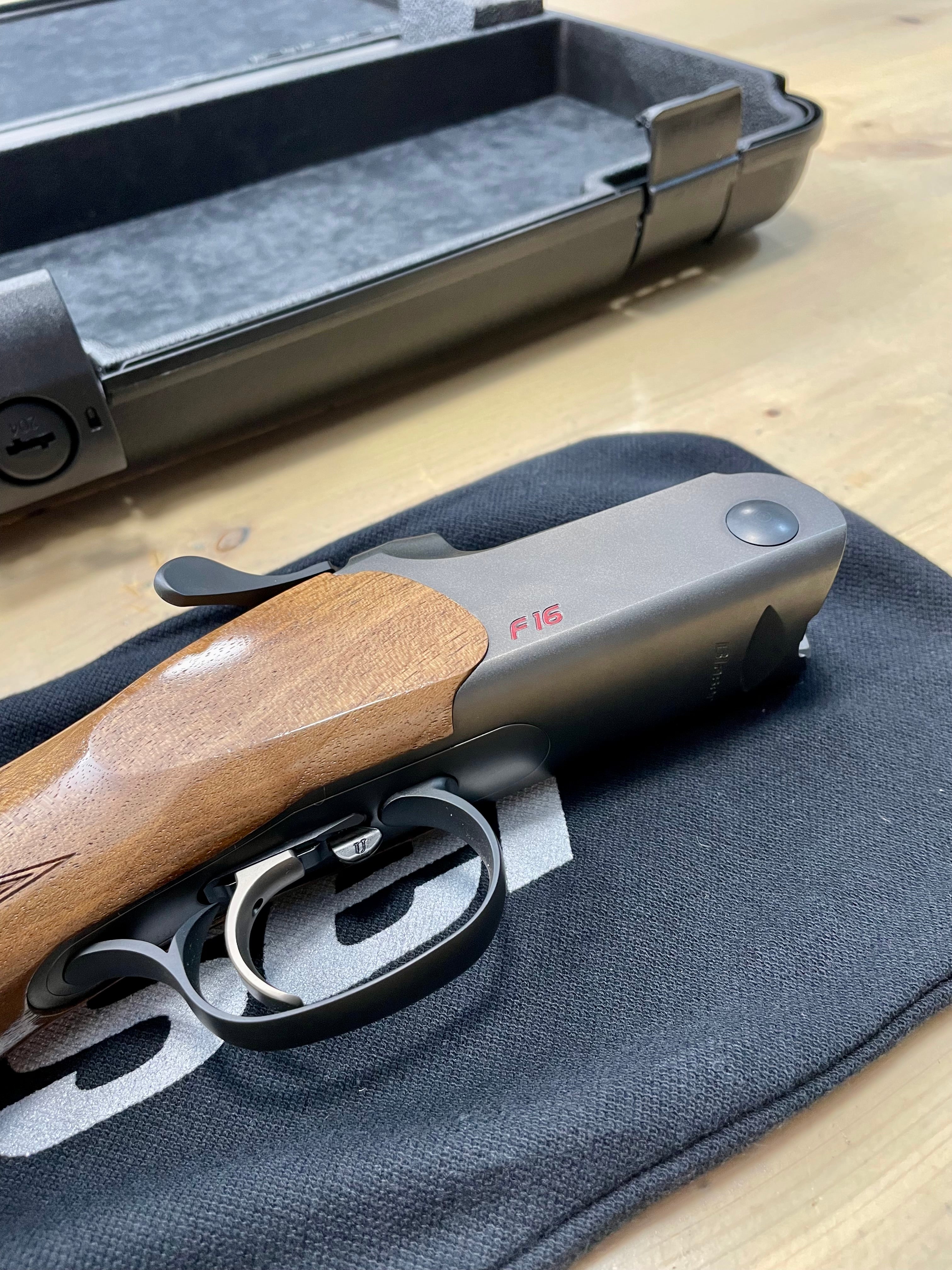 Blaster 12 Gauge F16 Grade 3 Shotgun