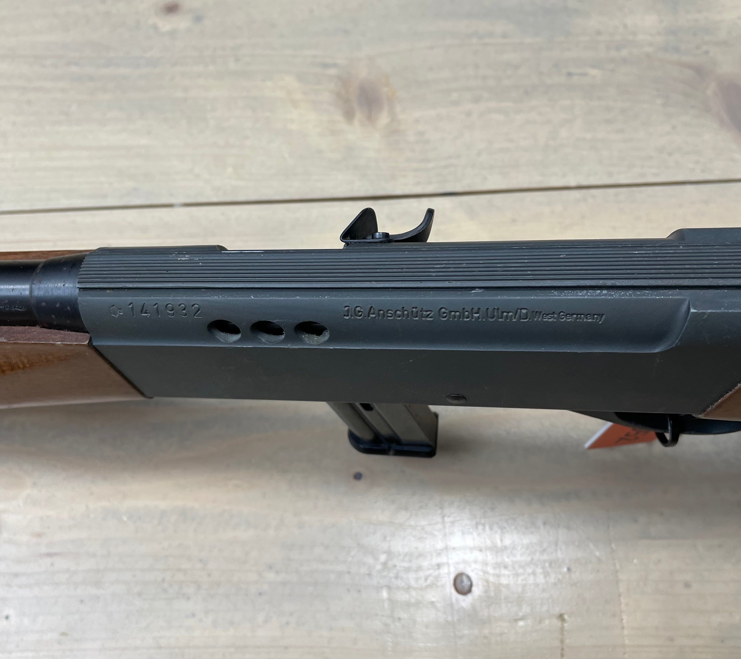 Anschutz 525 Semi Auto .22LR